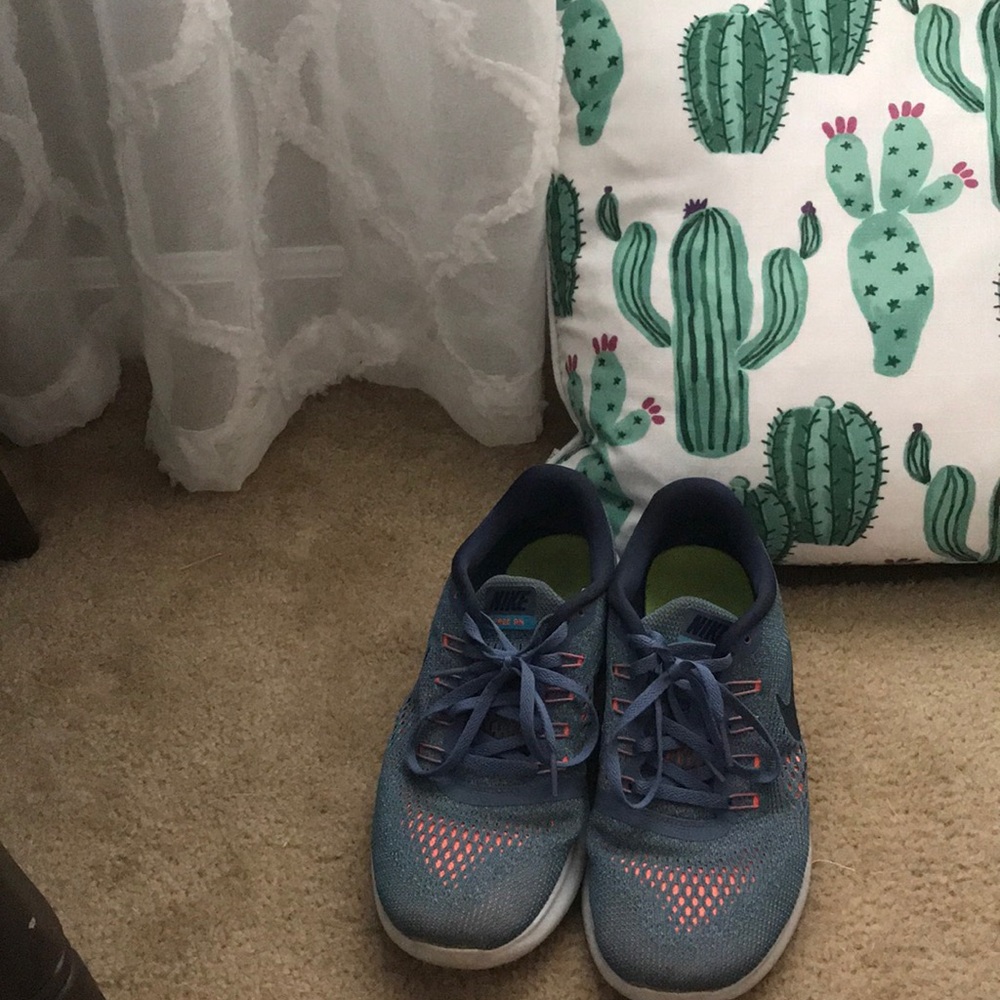 Nike free RN